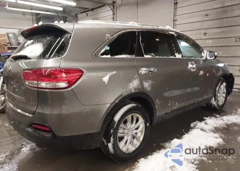 2018 Kia Sorento 3.3L Lx из США, поврежденный, VIN 5XYPGDA52JG376691